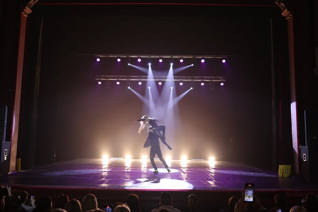 Хореографический спектакль «Я-Женщина» . Ежегодно 3 год подряд